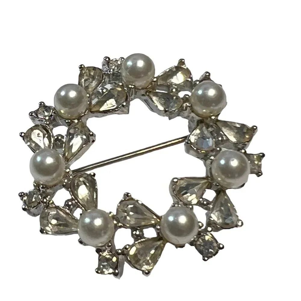Vintage Richelieu Brooch Wreath‎ Faux Pearl and Rhinestone Silver Tone Signed